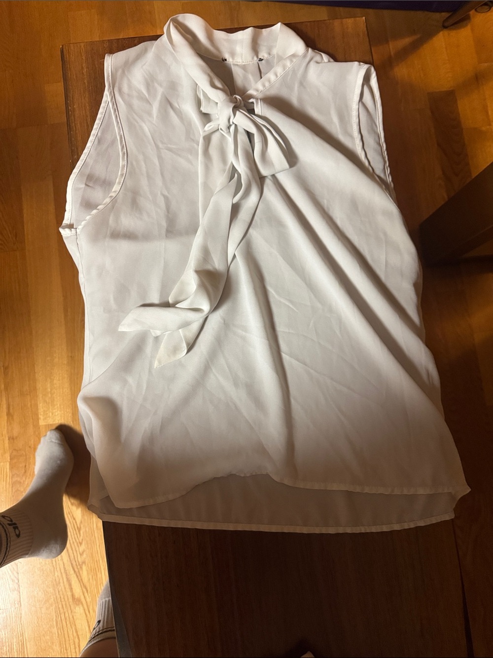 Sleeveless Bow Tie Neck White Blouse